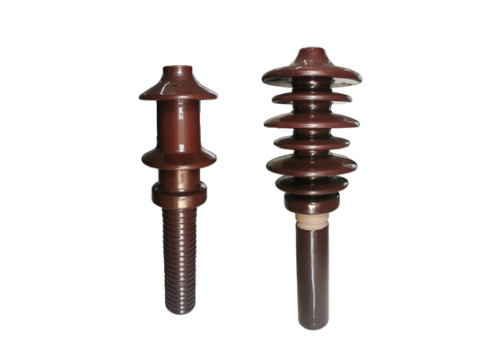 Cách điện đường dây điện bằng sứ 10NF250 màu nâu được khách hàng