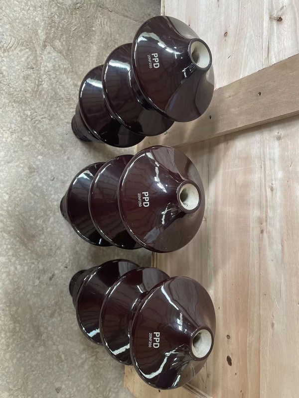 Ống lót bằng sứ tráng men màu nâu 20NF250 cho máy biến áp phân phối loại dầu