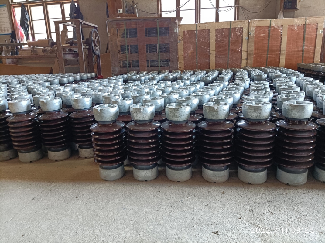 Trạm cách điện bằng sứ cường độ cao ANSI TR-208 Men nâu