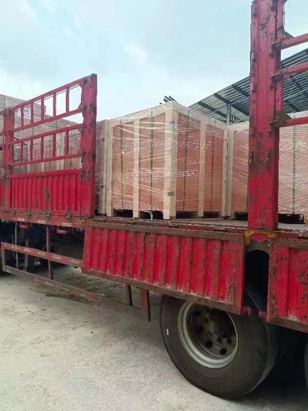 Trạm cách điện bằng sứ cường độ cao ANSI TR-208 Men nâu