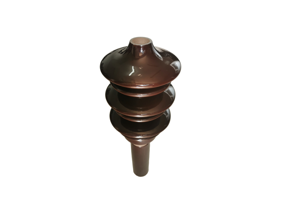 Cách điện đường dây điện bằng sứ 10NF250 màu nâu được khách hàng