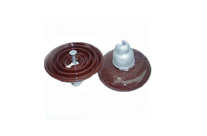 Dòng phân phối Cách điện treo bằng sứ loại 67kN ANSI