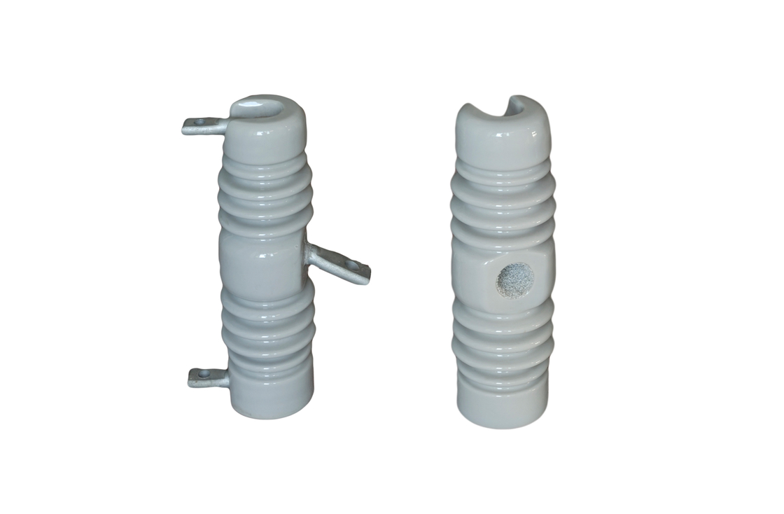 Màu xám nhạt Tiêu chuẩn IEC 46kv Ngắt cầu chì bằng sứ
