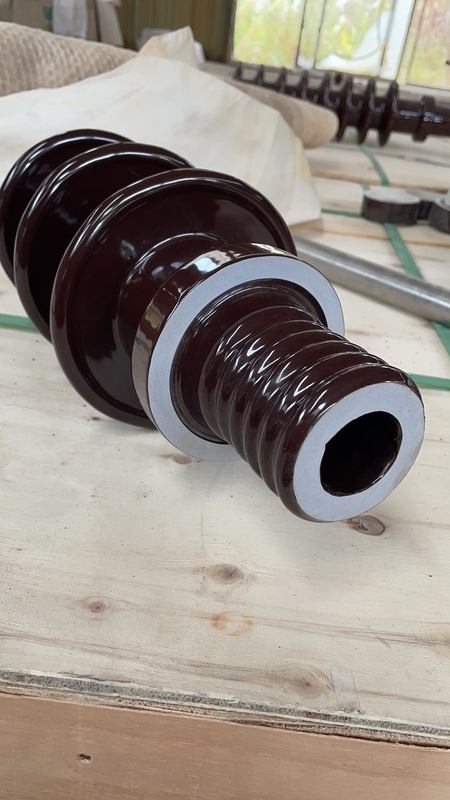 Bụi sứ màu nâu 20NF250 cho máy biến áp phân phối loại dầu