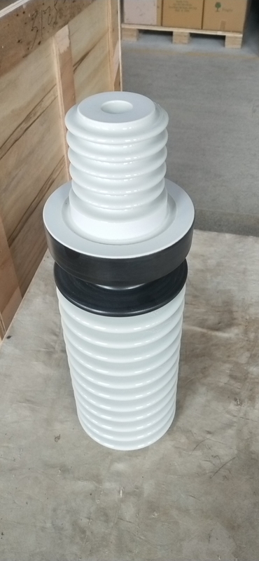 Tiêu chuẩn IEC Ống lót cách điện bằng khí 36kV 12Sheds Màu trắng OEM